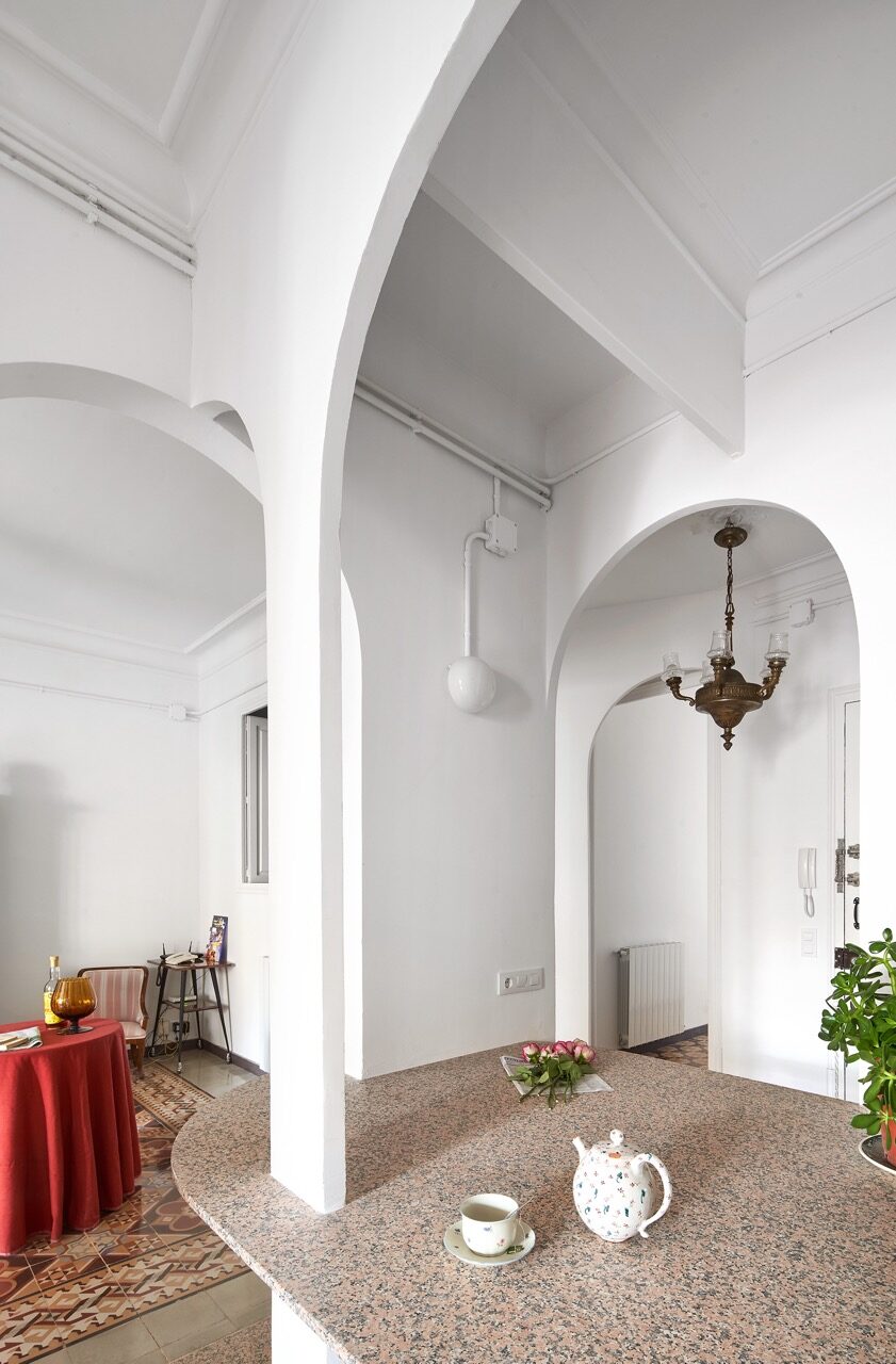 OESST_A TABLE_01 en tamaño grande